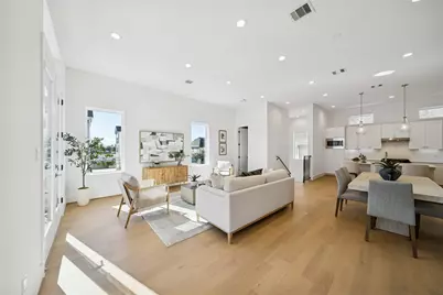 1403 W 21st St #B, Houston, TX 77008 - Photo 1