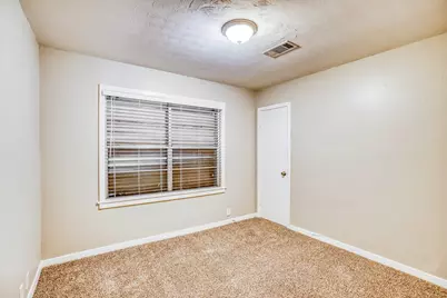 1610 13th Avenue N, Texas City, TX 77590 - Photo 14