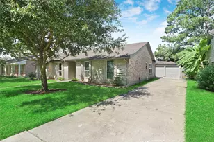 1726 Ashford Hollow Ln, Houston, TX 77077 - Photo 2