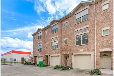 2710 Hullsmith Drive #402, Houston, TX 77063 - Photo 4