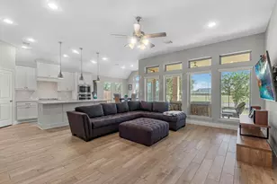 10135 Napier Dr, Manvel, TX 77583 - Photo 4