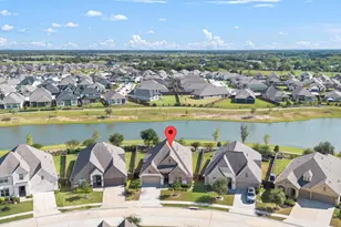 10135 Napier Dr, Manvel, TX 77583 - Photo 2