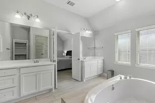 10135 Napier Dr, Manvel, TX 77583 - Photo 12