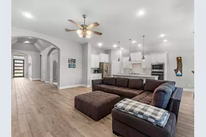 10135 Napier Drive, Manvel, TX 77583 - Photo 4