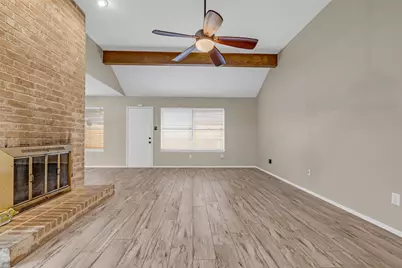 11827 Brook Meadows Lane, Meadows Place, TX 77477 - Photo 8