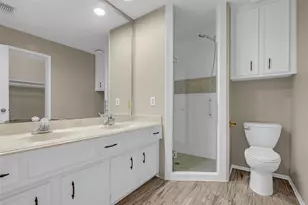 11827 Brook Meadows Ln, Meadows Place, TX 77477 - Photo 20