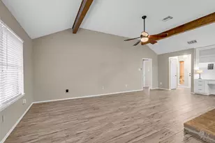 11827 Brook Meadows Ln, Meadows Place, TX 77477 - Photo 10