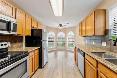 5622 Village Park Drive, Katy, TX 77493 - Photo 10