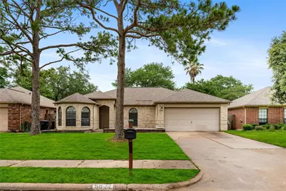 5622 Village Park Drive, Katy, TX 77493 - Photo 2