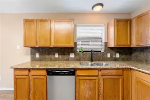 5622 Village Park Dr, Katy, TX 77493 - Photo 12