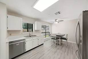 2009 Reef Dr, League City, TX 77573 - Photo 14