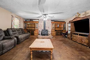 17310 McDonald Rd, Alvin, TX 77511 - Photo 2