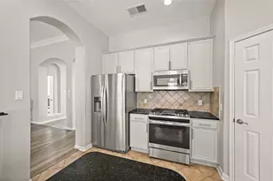 1330 Leigh Gdns Dr, Sugar Land, TX 77479 - Photo 18
