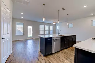 10504 Marston Vineyard Dr, Houston, TX 77025 - Photo 8