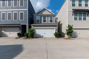 10504 Marston Vineyard Dr, Houston, TX 77025 - Photo 2