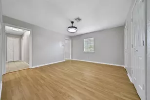 307 Lawrence St, Tomball, TX 77375 - Photo 8