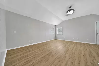 307 Lawrence Street, Tomball, TX 77375 - Photo 16