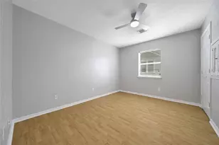 307 Lawrence St, Tomball, TX 77375 - Photo 18
