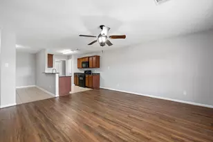 9815 Onyx Trail Dr, Rosharon, TX 77583 - Photo 4