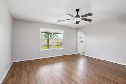 9815 Onyx Trail Drive, Rosharon, TX 77583 - Photo 14