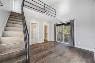 1919 Missouri St, Houston, TX 77019 - Photo 4