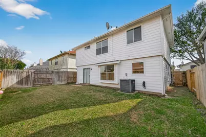 8814 Sage Place Drive, Houston, TX 77071 - Photo 34