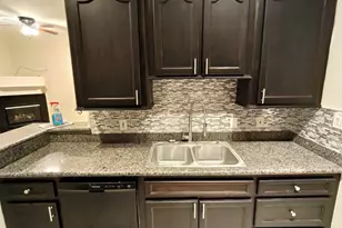 16020 Fountainview Dr, Montgomery, TX 77356 - Photo 8