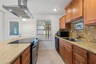 1510 Afton St, Houston, TX 77055 - Photo 8