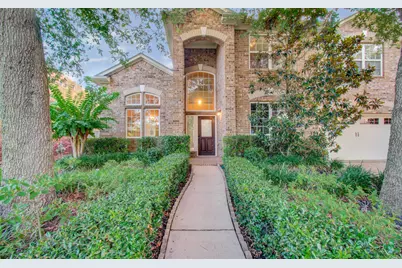 302 Trillium Drive, Sugar Land, TX 77479 - Photo 2