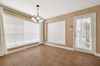 4506 Warwick Drive, Sugar Land, TX 77479 - Photo 12