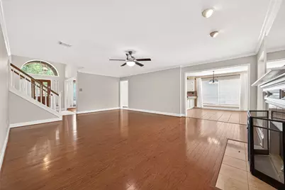 4506 Warwick Drive, Sugar Land, TX 77479 - Photo 8