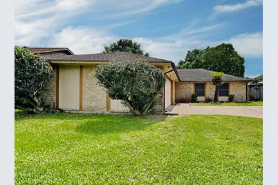 2818 Mayflower Landing Court, Webster, TX 77598 - Photo 1
