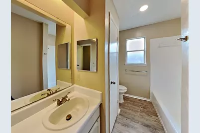 2818 Mayflower Landing Court, Webster, TX 77598 - Photo 10