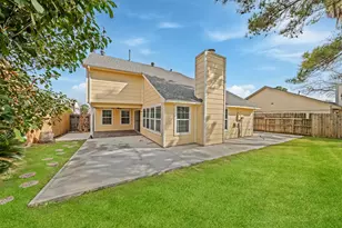 11510 Pagoda Dr, Houston, TX 77477 - Photo 34