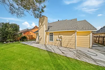 11510 Pagoda Drive, Houston, TX 77477 - Photo 32