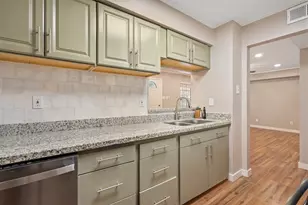 6401 Skyline Dr, Houston, TX 77057 - Photo 12
