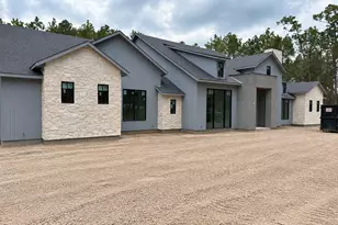 4816 Hawk Cyn Ct, Montgomery, TX 77316 - Photo 2