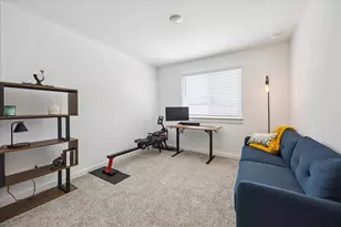 3215 Creston Gate Dr, Houston, TX 77047 - Photo 12