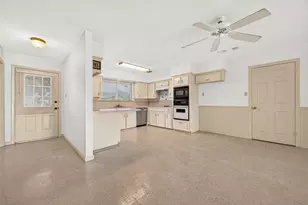 9231 Kostelnik St, Needville, TX 77461 - Photo 16