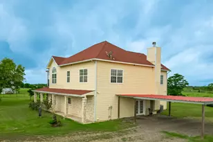 1241 Terrazas Ln, Sealy, TX 77474 - Photo 32