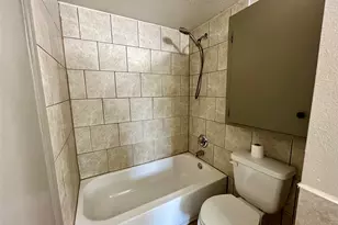 1042 W Village Ct, Pasadena, TX 77506 - Photo 20