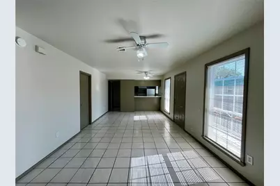 1042 W Village Court #D, Pasadena, TX 77506 - Photo 10