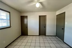 1042 W Village Ct, Pasadena, TX 77506 - Photo 18