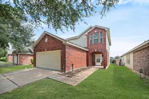 13003 Kingston Point Ln, Houston, TX 77047 - Photo 2
