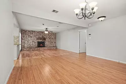 16207 Havenhurst Drive, Houston, TX 77059 - Photo 6