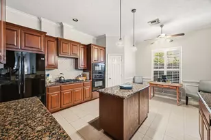 1470 Sherwood Park Cir, Houston, TX 77043 - Photo 30
