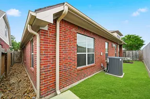 1470 Sherwood Park Cir, Houston, TX 77043 - Photo 24