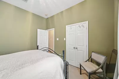 1470 Sherwood Park Circle, Houston, TX 77043 - Photo 10