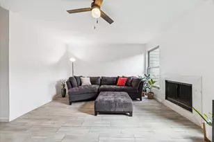 1077 Country Pl Dr, Houston, TX 77079 - Photo 6