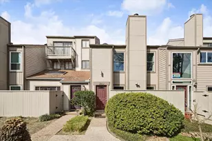 1077 Country Pl Dr, Houston, TX 77079 - Photo 1